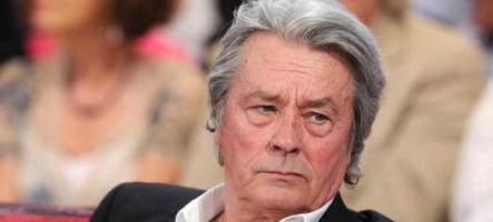 Alain Delon : Avec les jeux vidéo et Internet, les jeunes sont déconnectés de la réalité