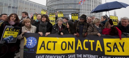 Le Parlement européen rejette ACTA