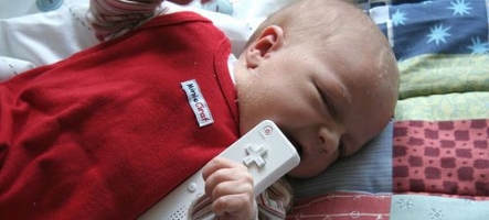 Pénétrez un bébé avec une Wiimote